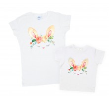 Комплект футболок для мамы и дочки "Зайки с розами"