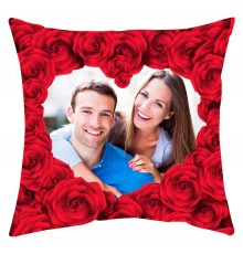 Подушка з фотографією у рамці з троянд